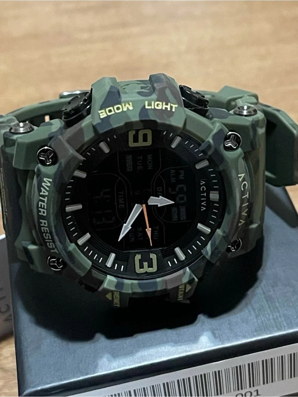 ACTIVA Camouflage Digital-Analog Sport Watch - Green Camo 53mm